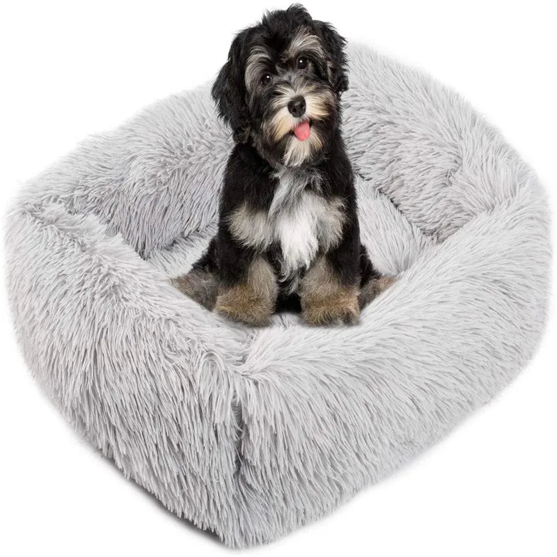 Lit carré en peluche de luxe pour chien