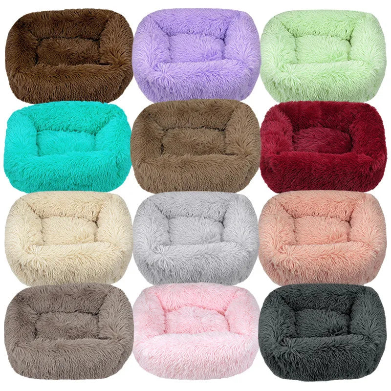 Lit carré en peluche de luxe pour chien