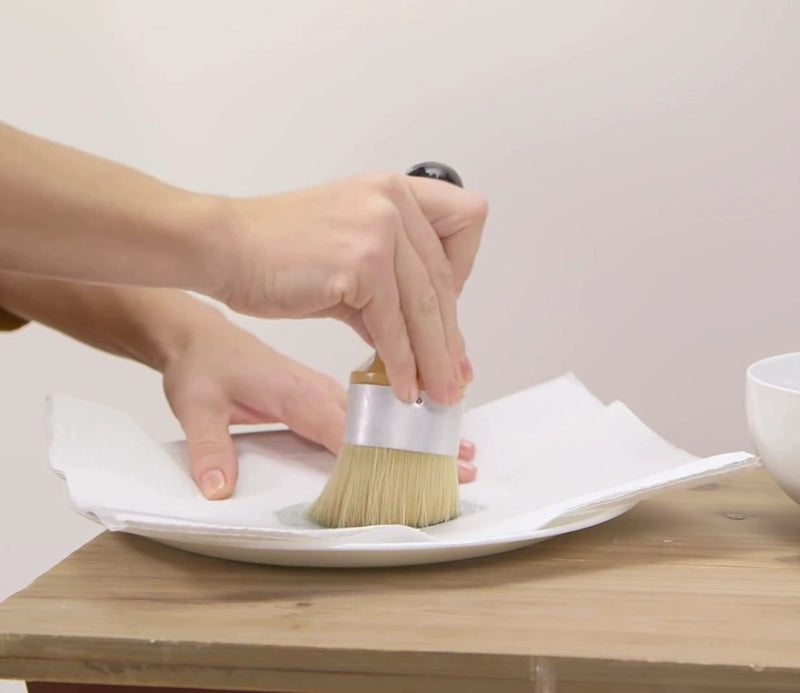 قالب طلاء الحائط للحصان العربي بخط عربي S636 (61-121 سم)