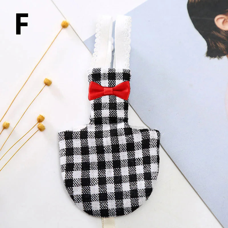 Couch-culotte pour perroquets avec nœud papillon