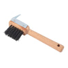 Pioche à sabot et Brosse de toilettage pour chevaux