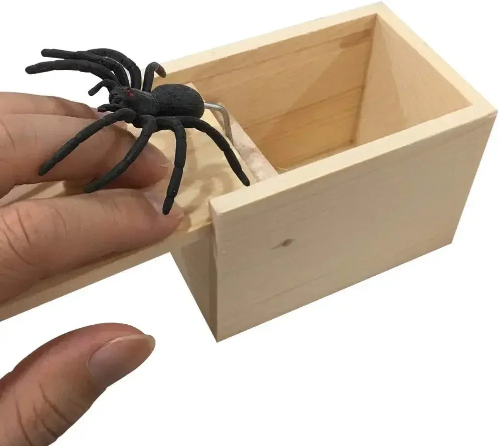 Wooden Spider Surprise Prank Box Set