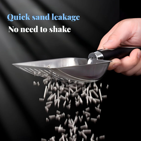 A hand is using a stainless steel cat litter scoop to pour sand, demonstrating quick sand leakage without shaking.