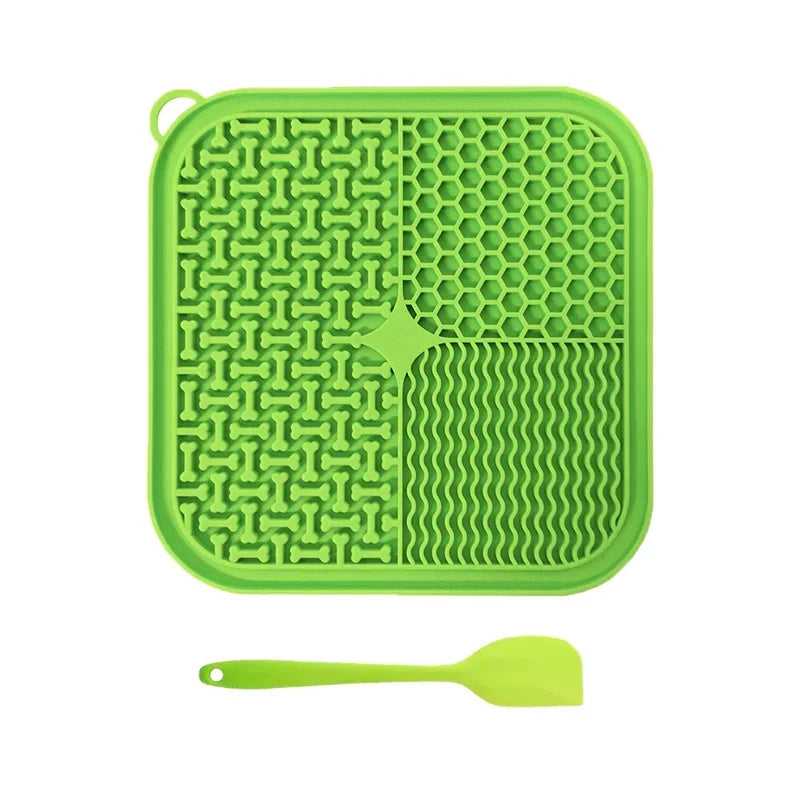 Dog & Cat Licking Mat – Silicone Slow Feeder for Anxiety Relief and Fun Treats