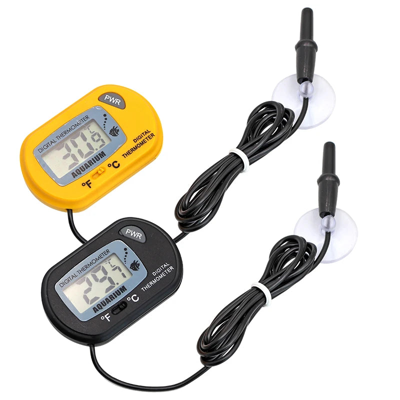 Geliges digitales Thermometer für Aquariumwasser, mit einem Draht mit einem schwarzen digitalen Thermometer verbunden.