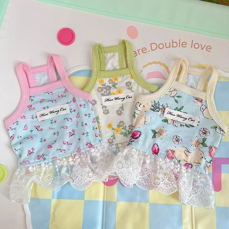 Vestido Floral de Encaje para Mascotas