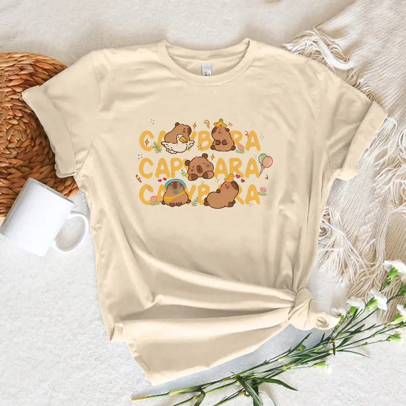 Camiseta Gráfica de Capibara