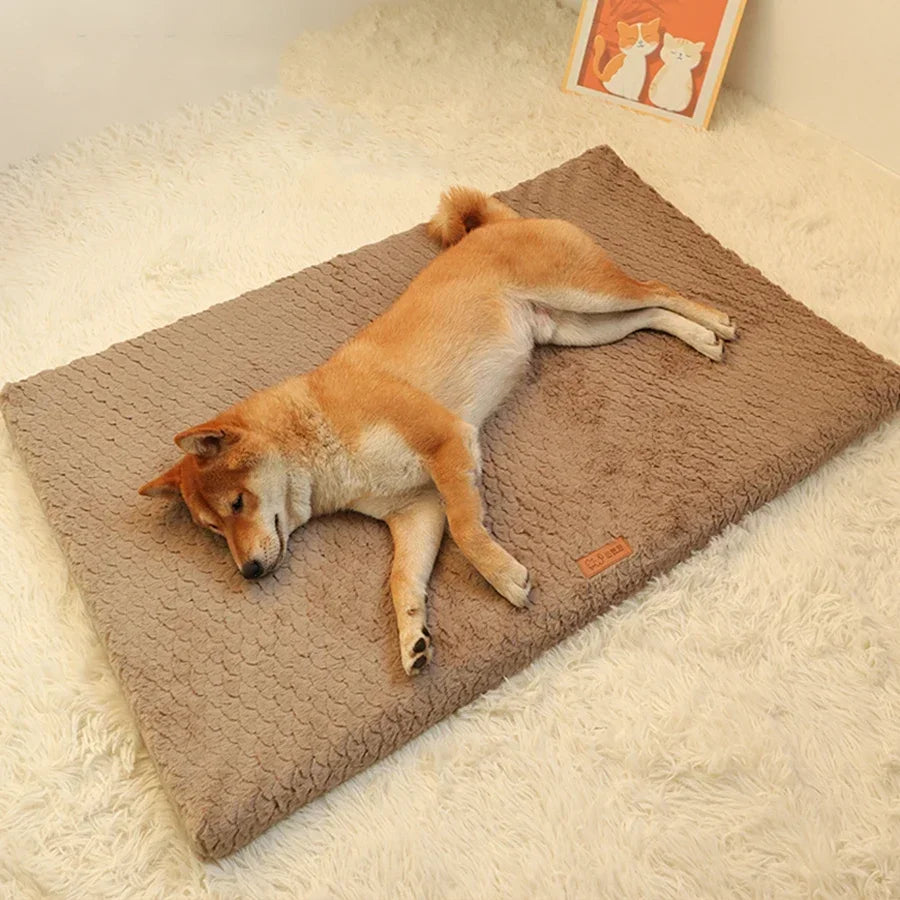 Cozy Winter Pet Bed with Washable Cover