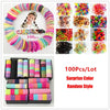 Colección de bandas elásticas y accesorios para el cabello de colores vivos para niños.