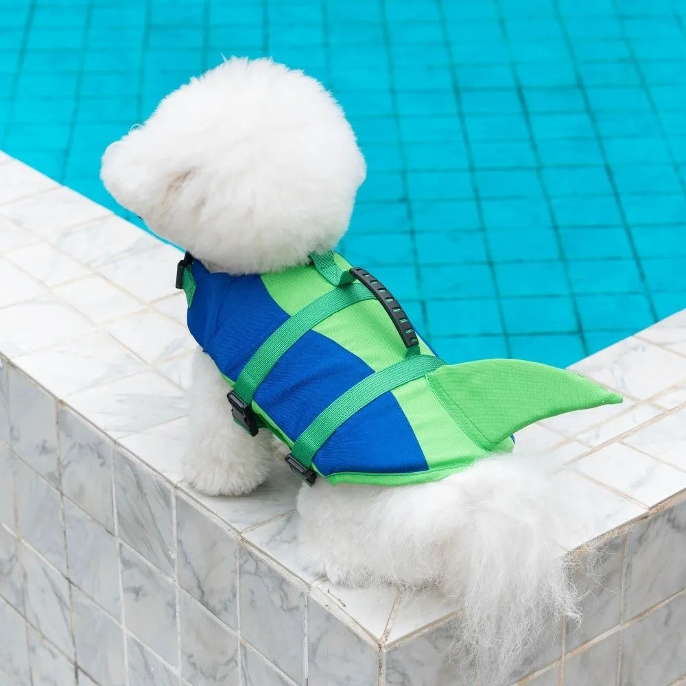 Shark-Shaped Dog Life Vest with High-Visibility Safety Features