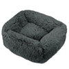 Lit carré en peluche de luxe pour chien