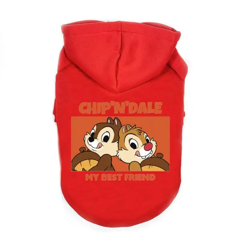 Sudadera roja con un gráfico de los personajes Chip 'n Dale y el texto Mi mejor amigo