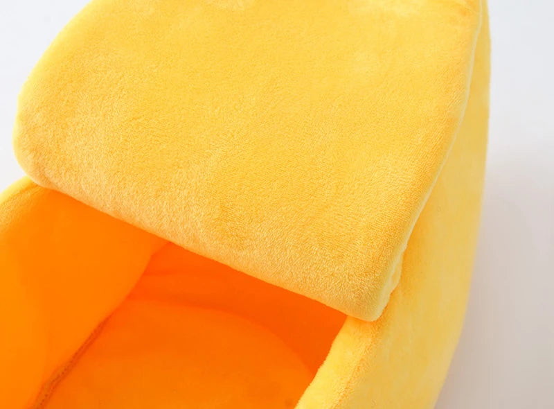 سرير قط على شكل موزة مريح