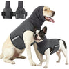Ein helles Hundekleid mit einem grauen Beruhigungs-Anxiety-West, zwei Westen separat gezeigt.