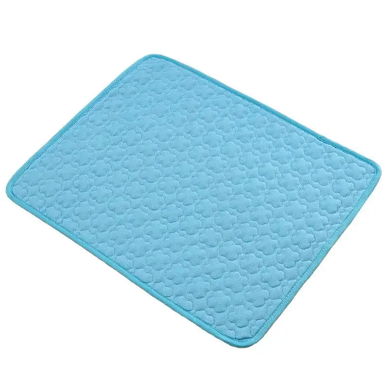 Tapis pour animaux bleu clair auto-refroidissant à surface texturée pour le confort d'été
