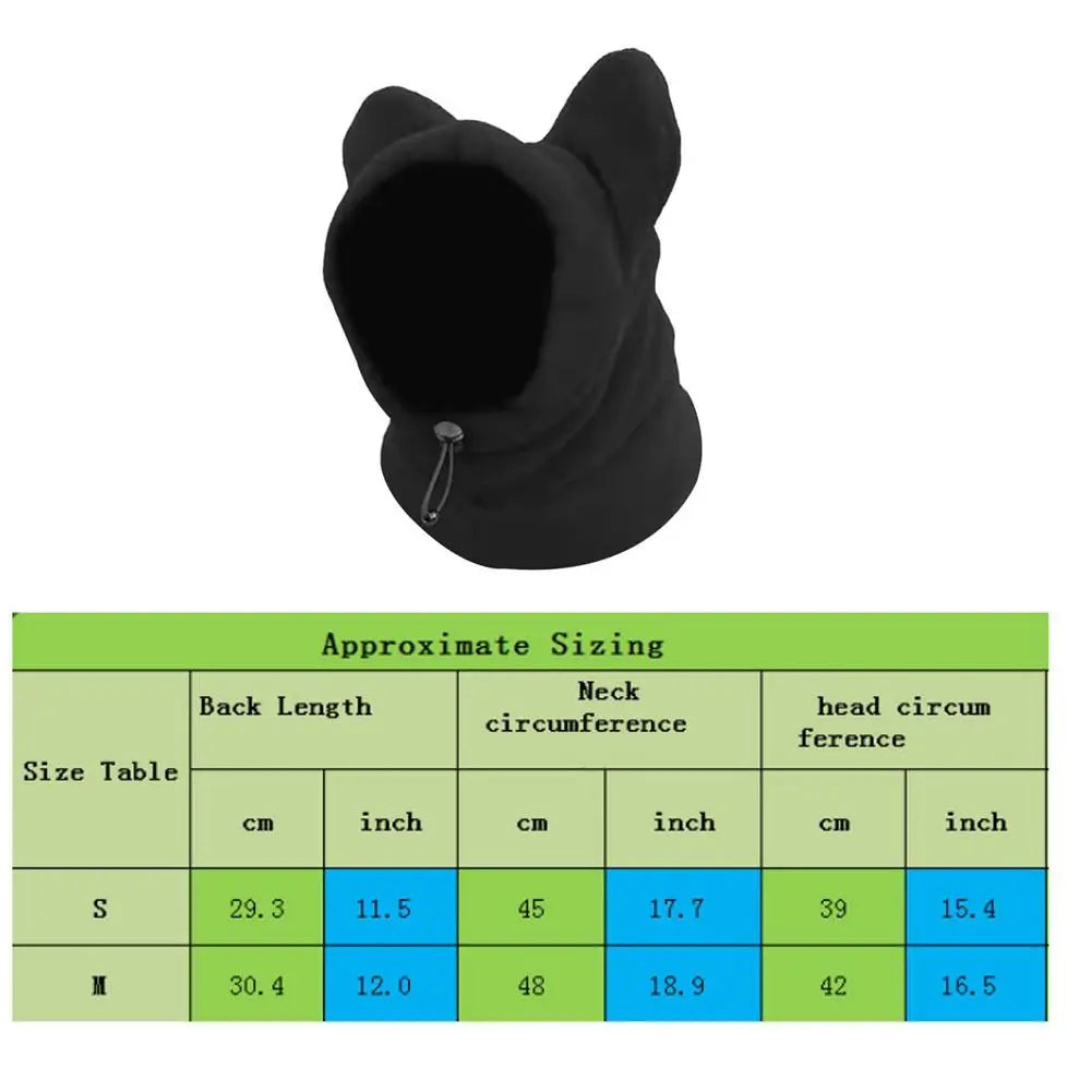 Gorro de invierno para perro de forro polar negro, mostrado plano con una tabla de tallas de referencia.