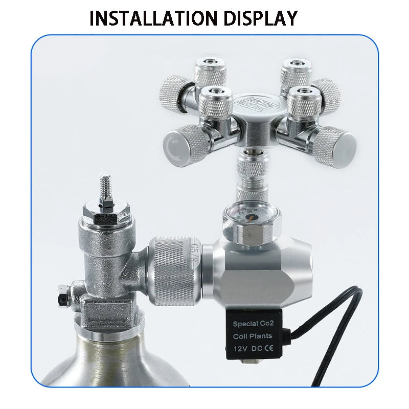Installationsansicht eines Mehrkanal-CO2-Splitters für Aquarien mit Metallkomponenten und einer Verbindung zu einer Pflanzenl