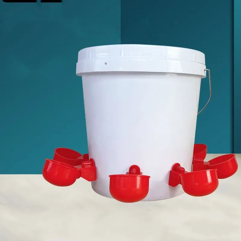Automatischer Tränkenapf für Geflügel