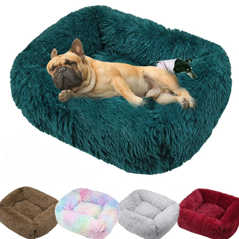 Lit carré en peluche de luxe pour chien