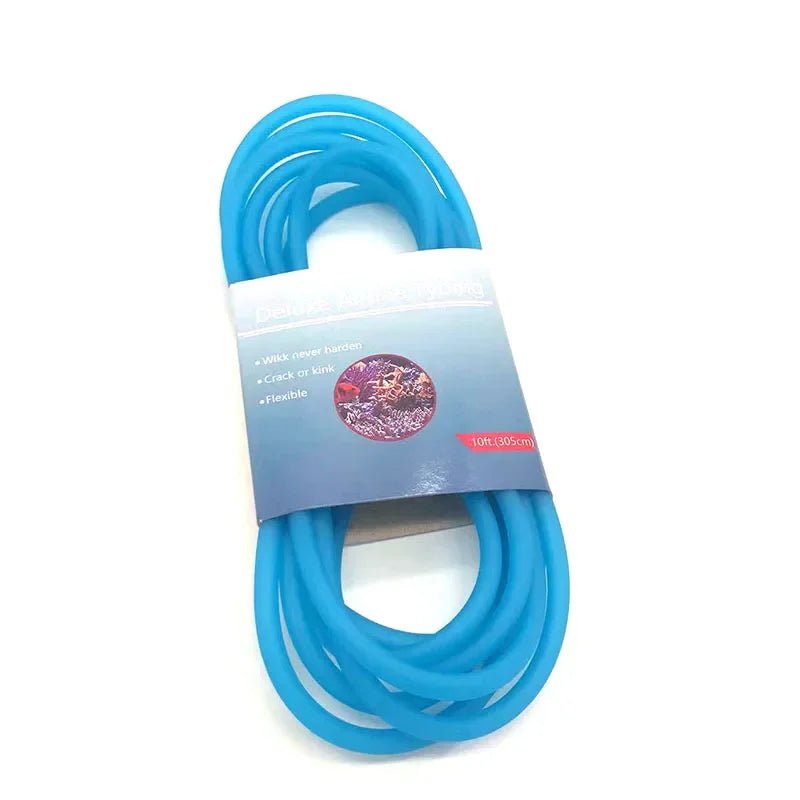 Tuyauterie d'aquarium bleue pour pompes et pierres à air, emballée dans un sac plastique transparent