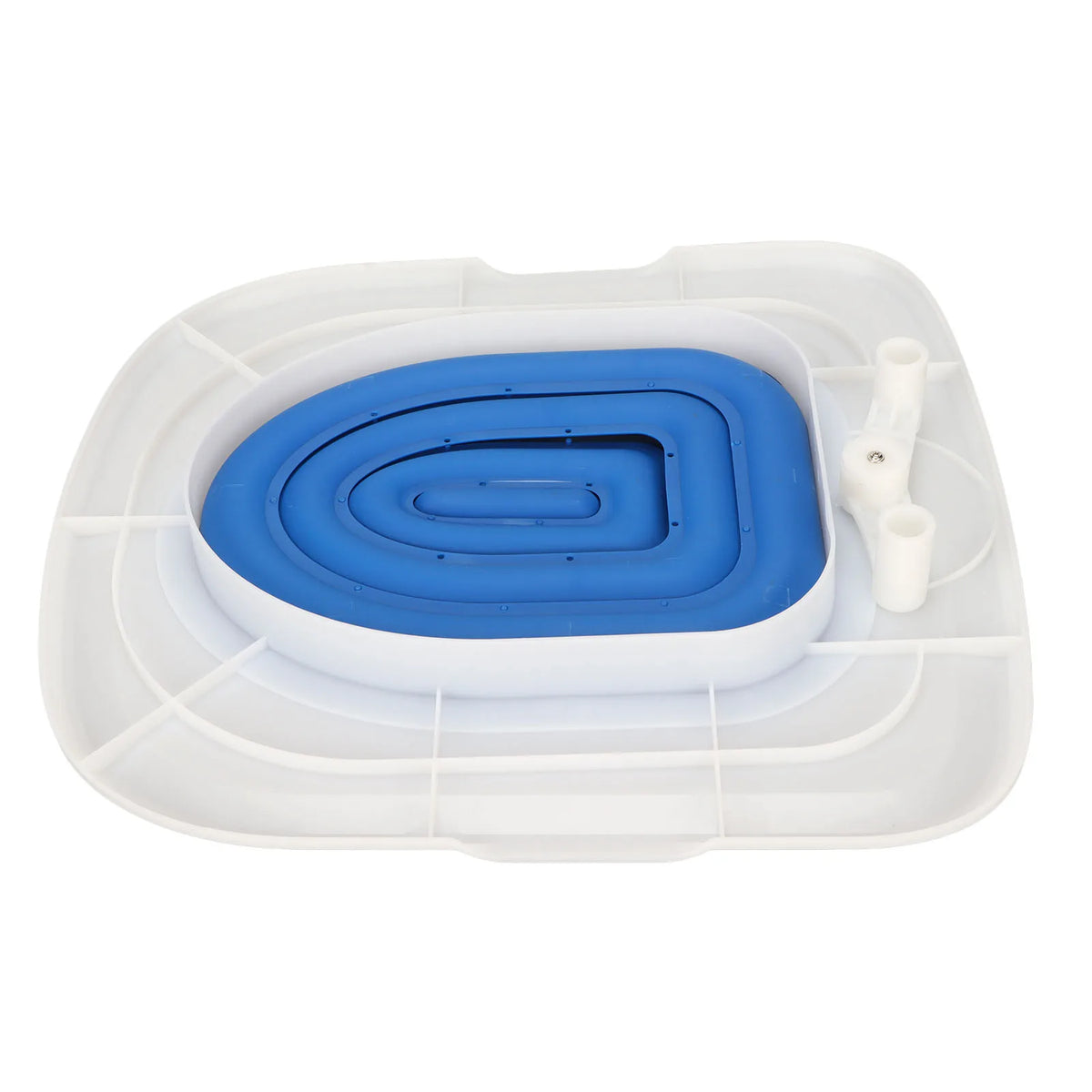 Weißer Kunststoff-Kit zum Üben der Katzentoilette mit blauem Einsatztteil und kleiner weißer Röhre.
