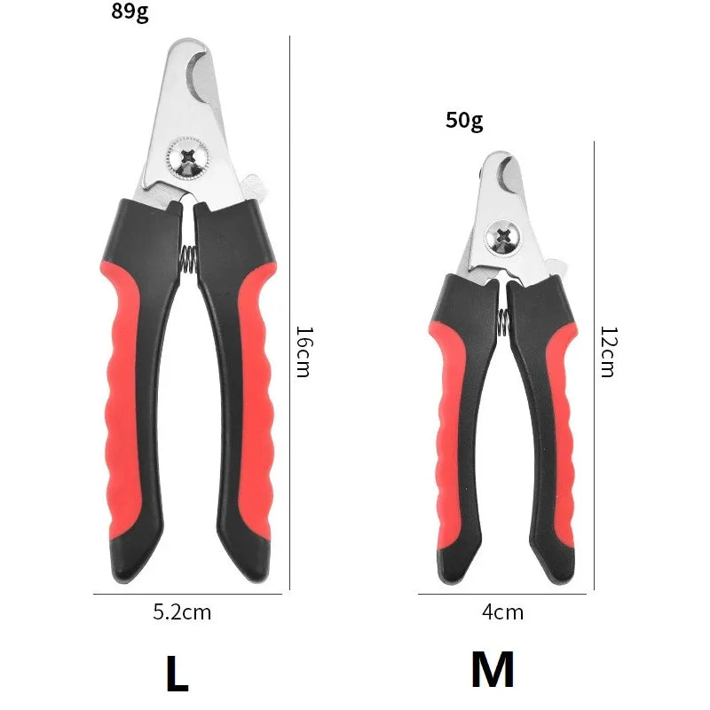 Vergleich von Nagelscheren für Haustiere in Größen L und M, mit Darstellung der Längen- und Gewichtsdifferenz.