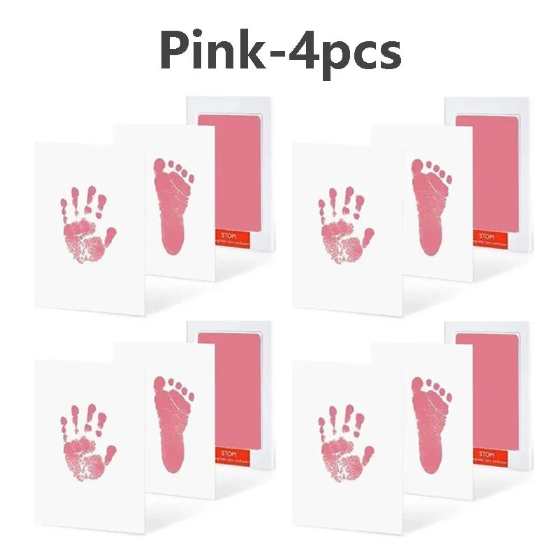 Cartes d'empreintes et empreintes de main roses, un set de quatre pour souvenirs