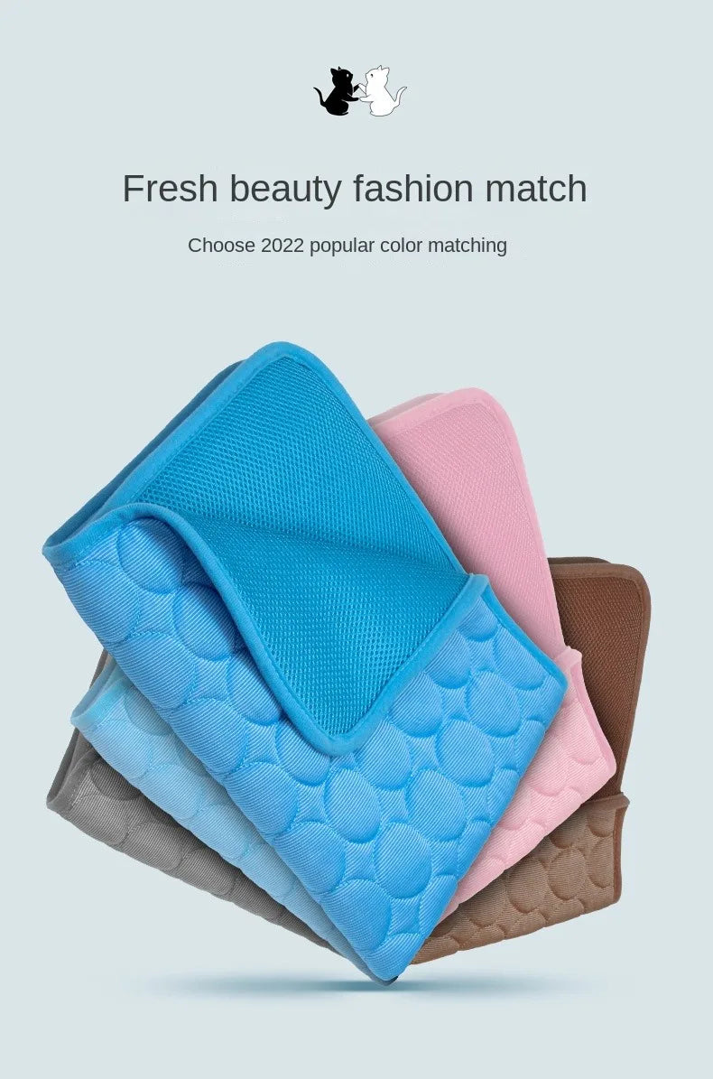 Self-Cooling Pet Mat for Dogs and Cats – Breathable, Washable Summer Pad