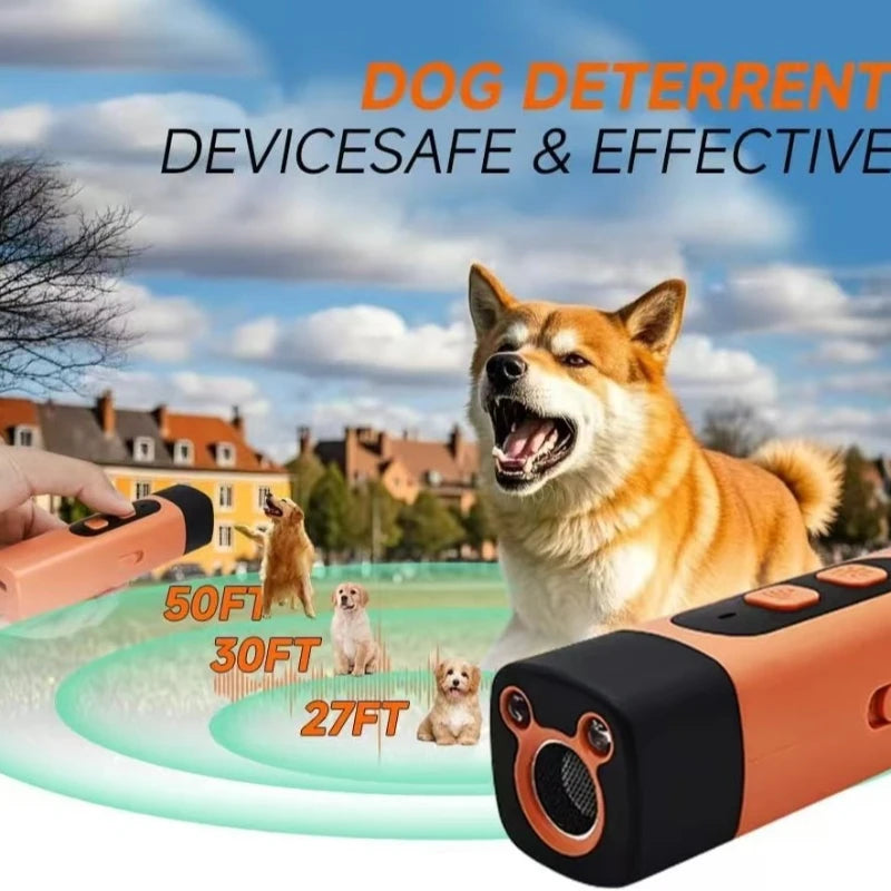 Oranges Ultraschall-Hundabversorgungsgerät neben einem glücklichen Hund im Freien.