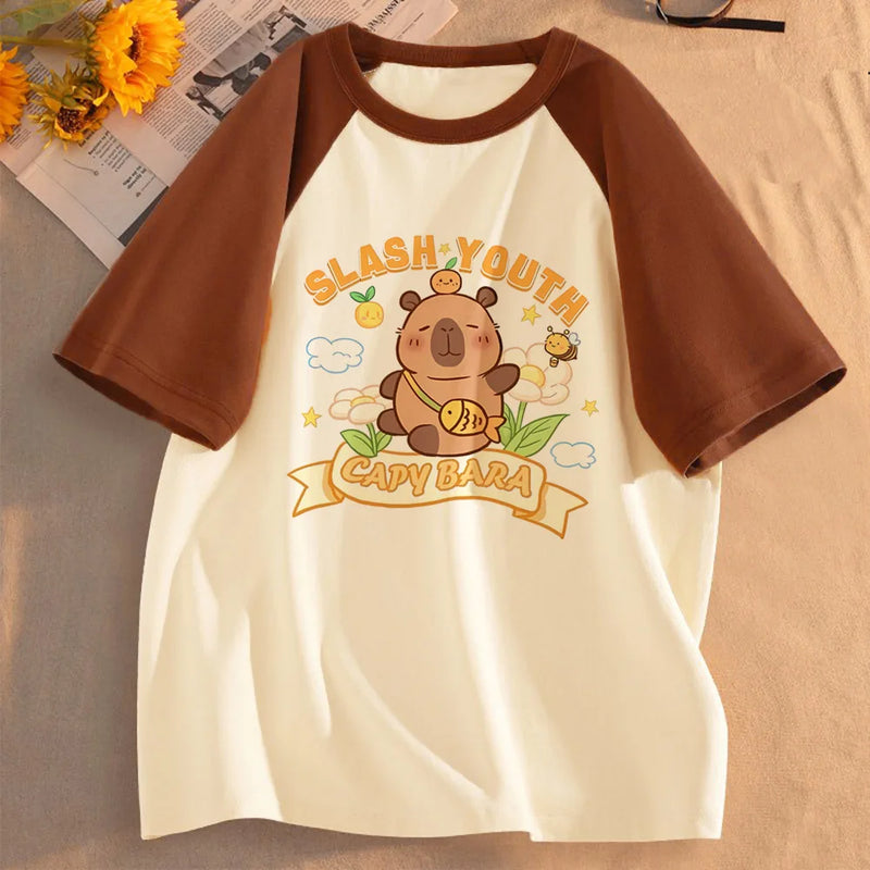 Camiseta Gráfica de Capibara