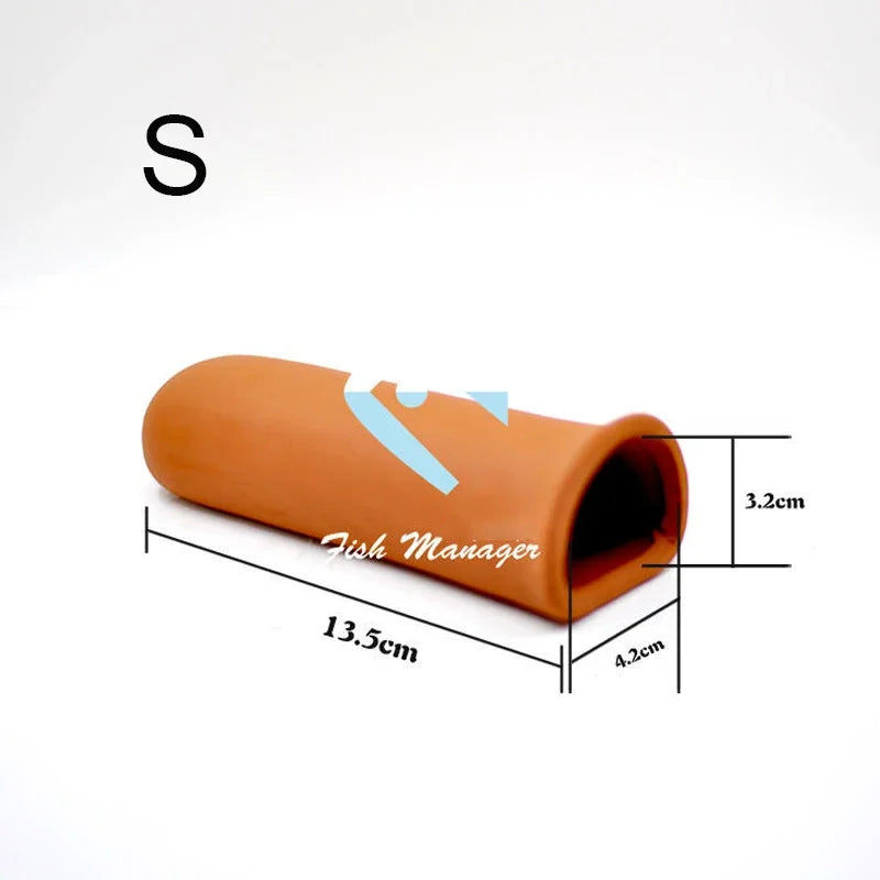 An orange ceramic aquarium breeding cave and shrimp shelter with dimensions 13.5cm by 4.2cm.
