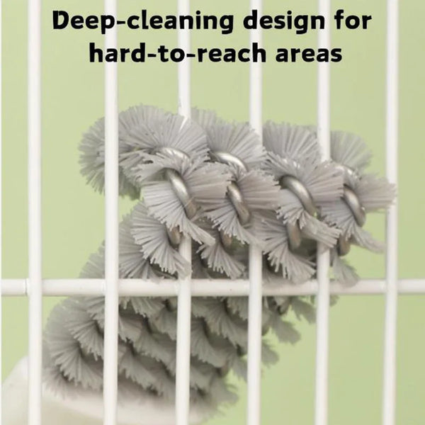 Brosse de nettoyage pour cage d'oiseau grise avec poils, conçue pour les zones difficiles d'accès.