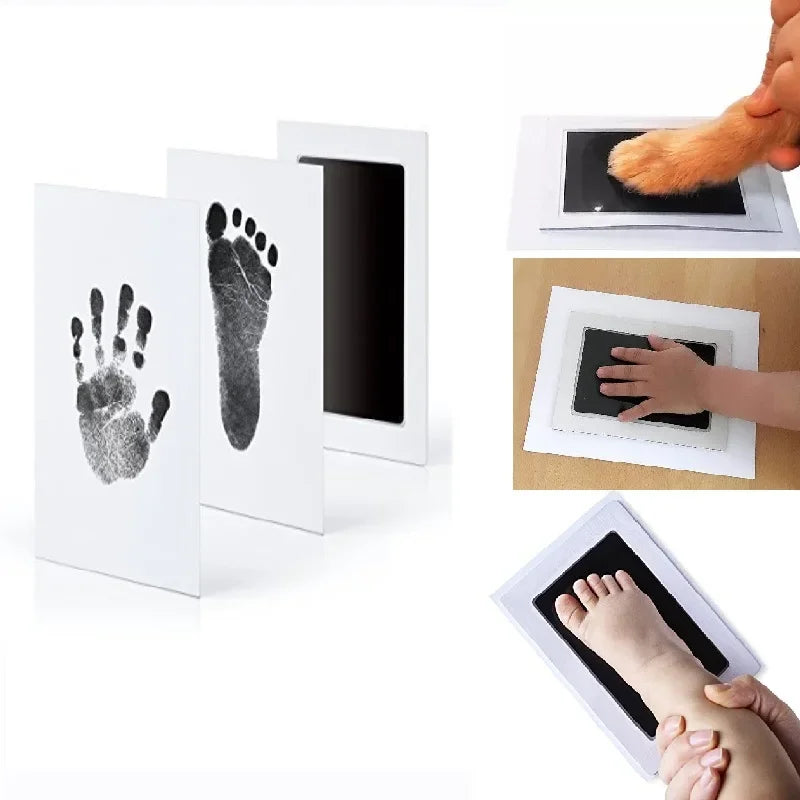Un kit montrant diverses empreintes et pas de bébé, sur papier et peau.
