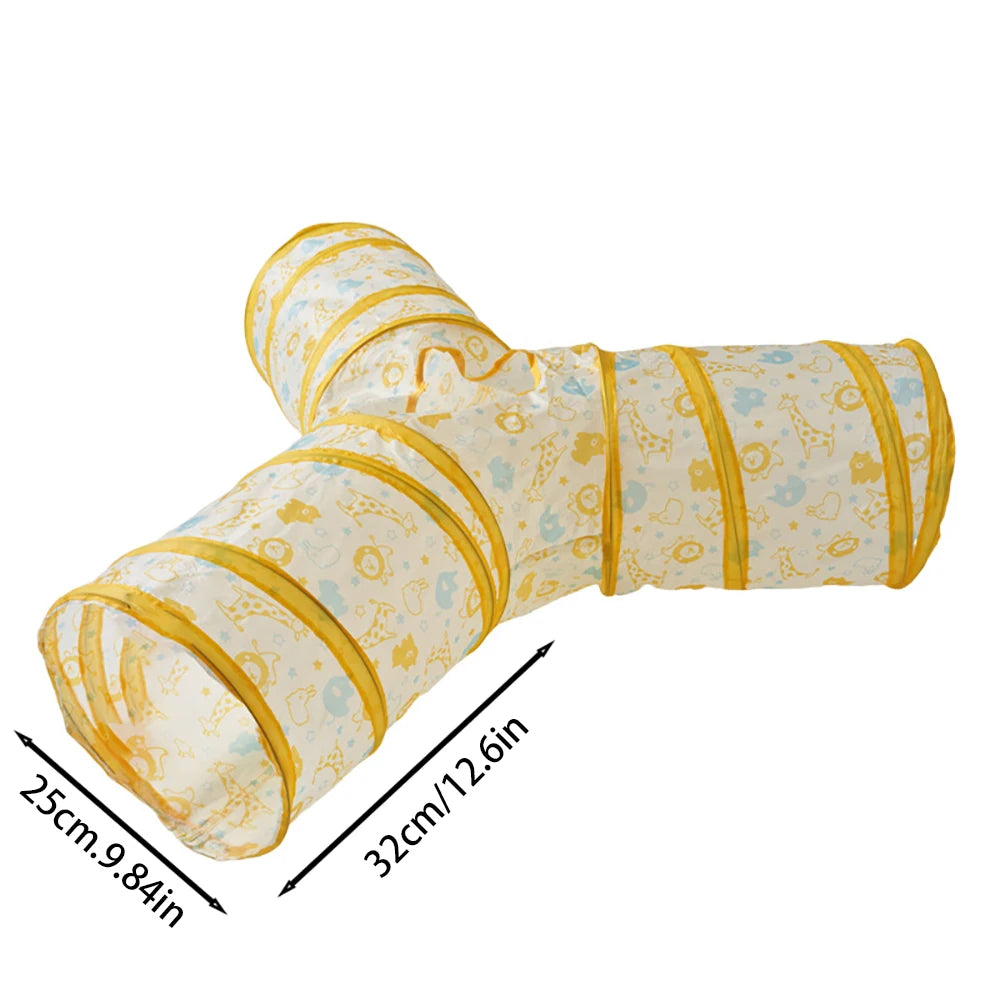 Tunnel de chat pliable en papier froissé jaune et blanc, vu de côté.