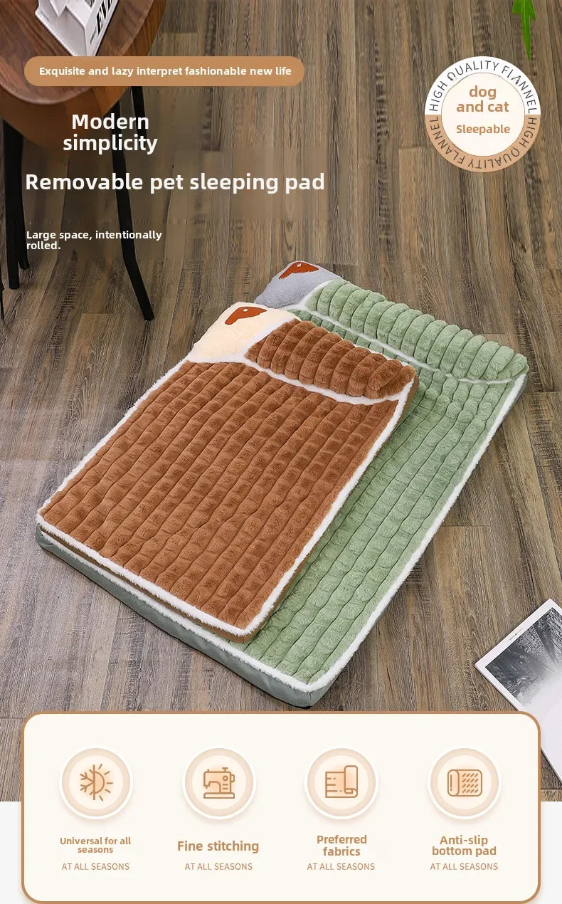 Lit pour chien matelassé brun et vert avec housse amovible sur un plancher en bois.