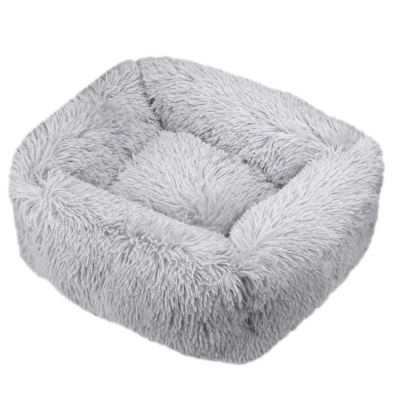 Lit carré en peluche de luxe pour chien
