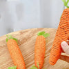 Juguete para Gatos Zanahoria Sonora con Tablero de Rascado de Sisal
