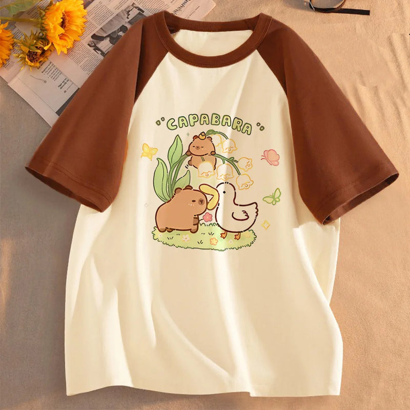 Camiseta Gráfica de Capibara