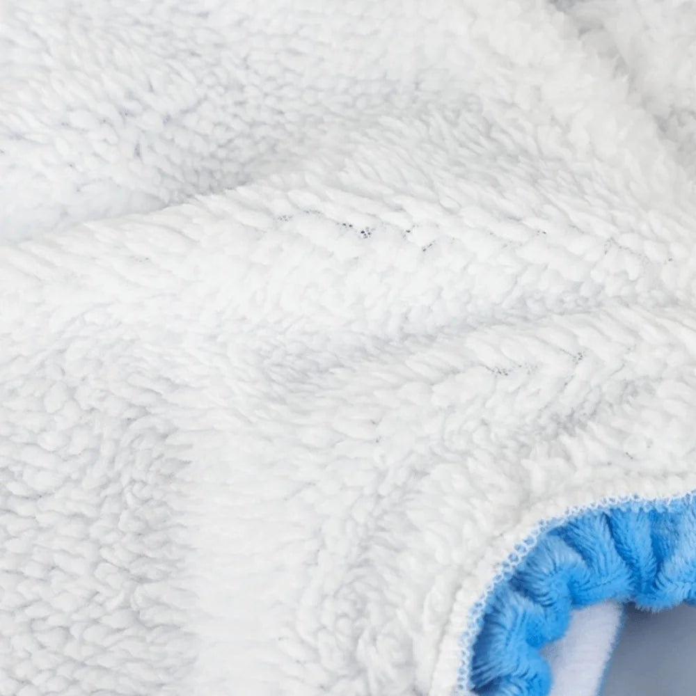 Textur des weißen Fleece-Haifisch-Cosplay-Kostüms für Haustiere