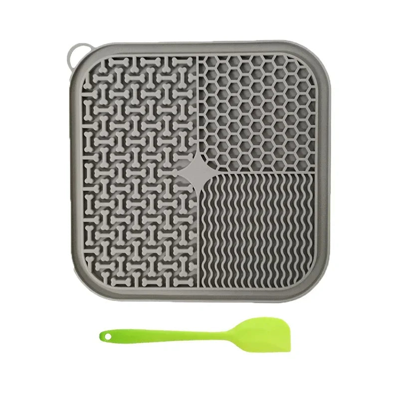 Dog & Cat Licking Mat – Silicone Slow Feeder for Anxiety Relief and Fun Treats