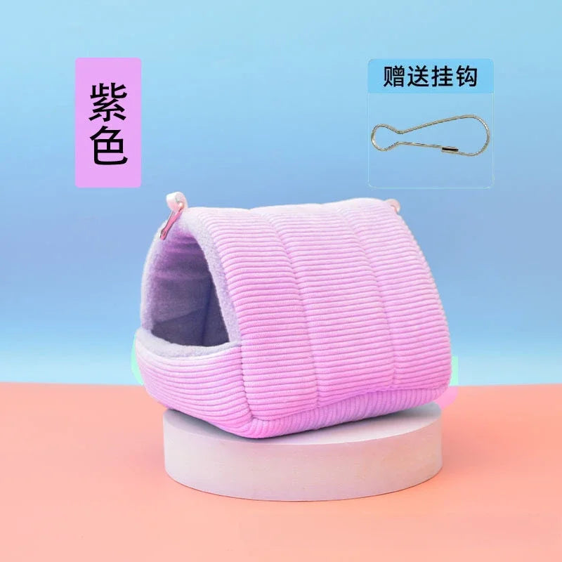 عش قطن للطيور داخل القفص للببغاوات وبادجات