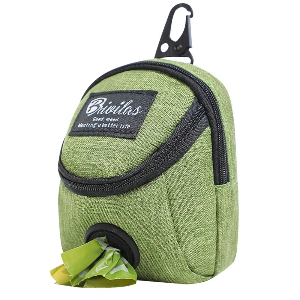 Sachetoche portable pour chien vert lime avec distributeur noir, vue de dessus.