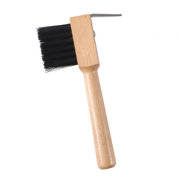 Pioche à sabot et Brosse de toilettage pour chevaux