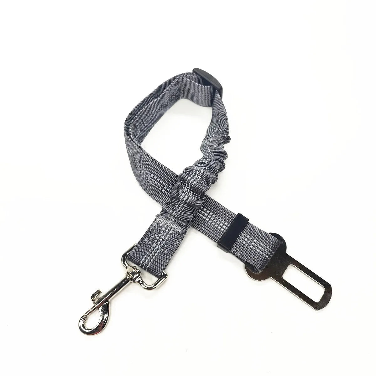 Harnais de siège auto pour chien gris réglable avec boucle métallique et attache.