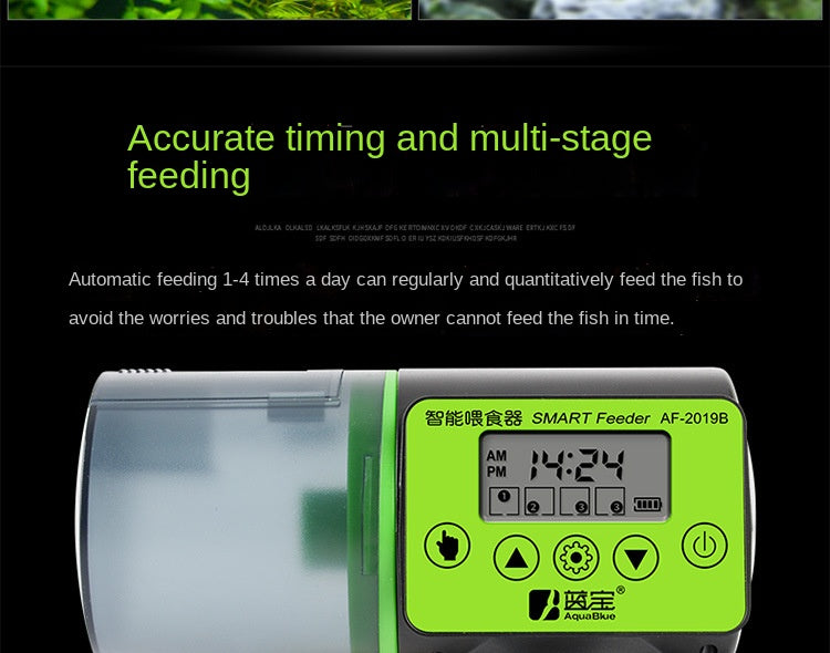 Nahaufnahme eines grünen und silbernen automatischen Fischfuttergeräts mit der Aufschrift AF-2019B.