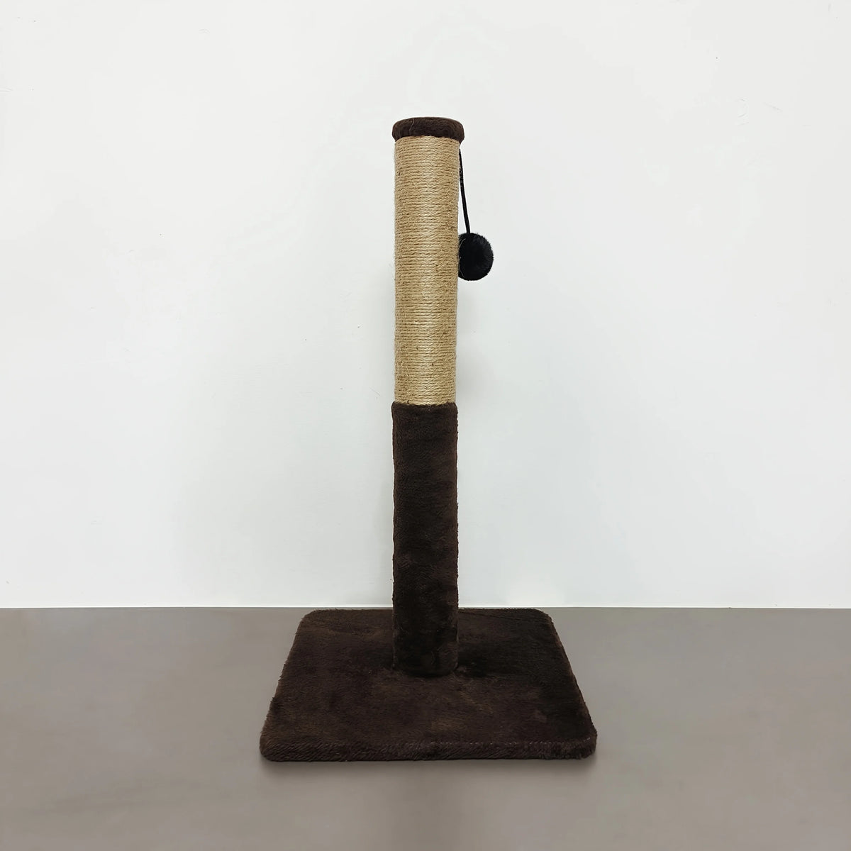 Minimalist Vertical Sisal Cat Scratcher with Detachable Design