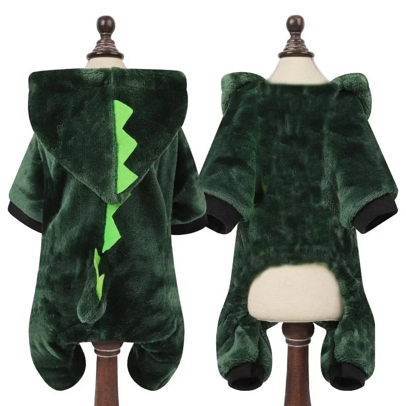 Un pull à capuche pour chien en polaire vert foncé, exposé sur un mannequin.