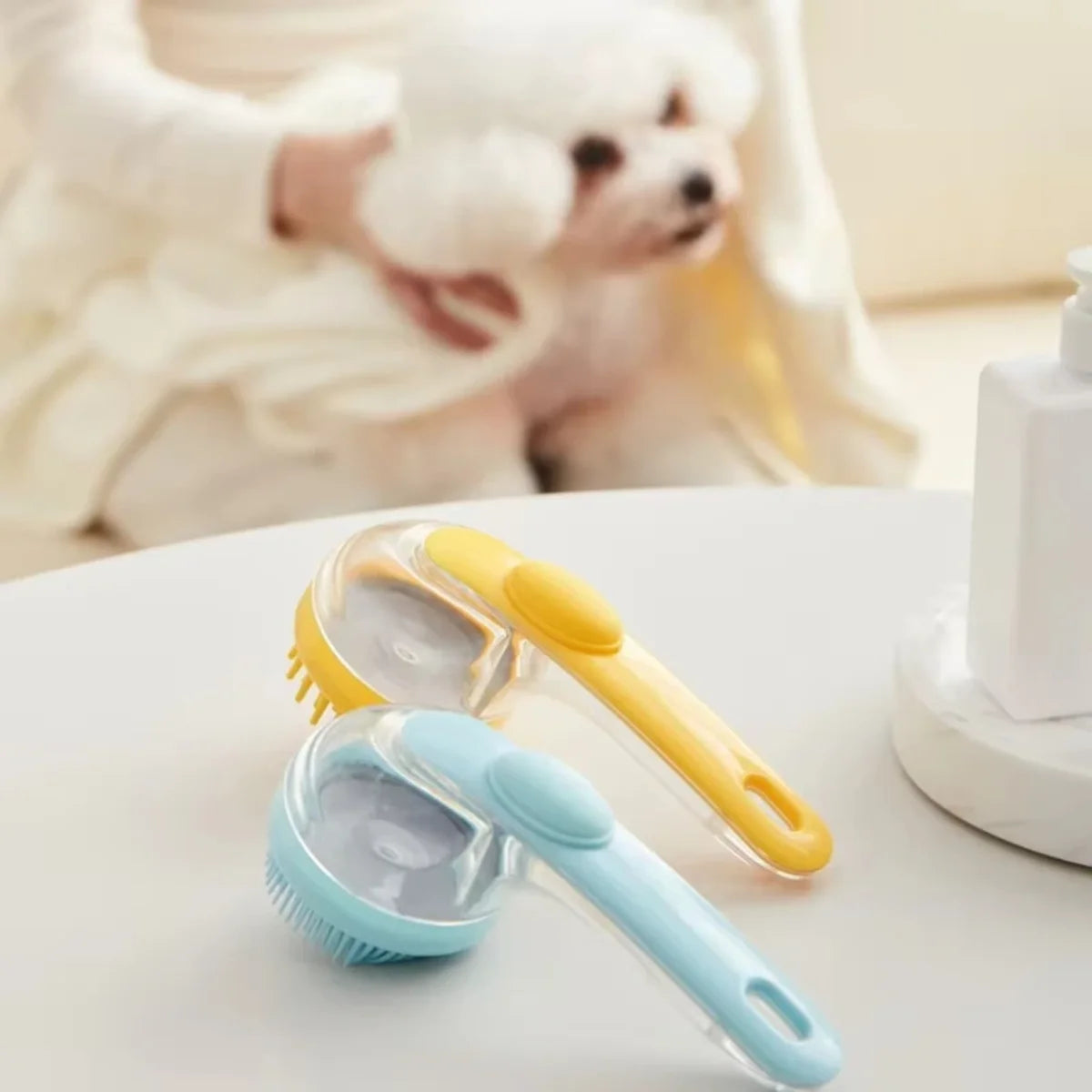 Long-Handle Pet Bathing Brush with Liquid Dispenser