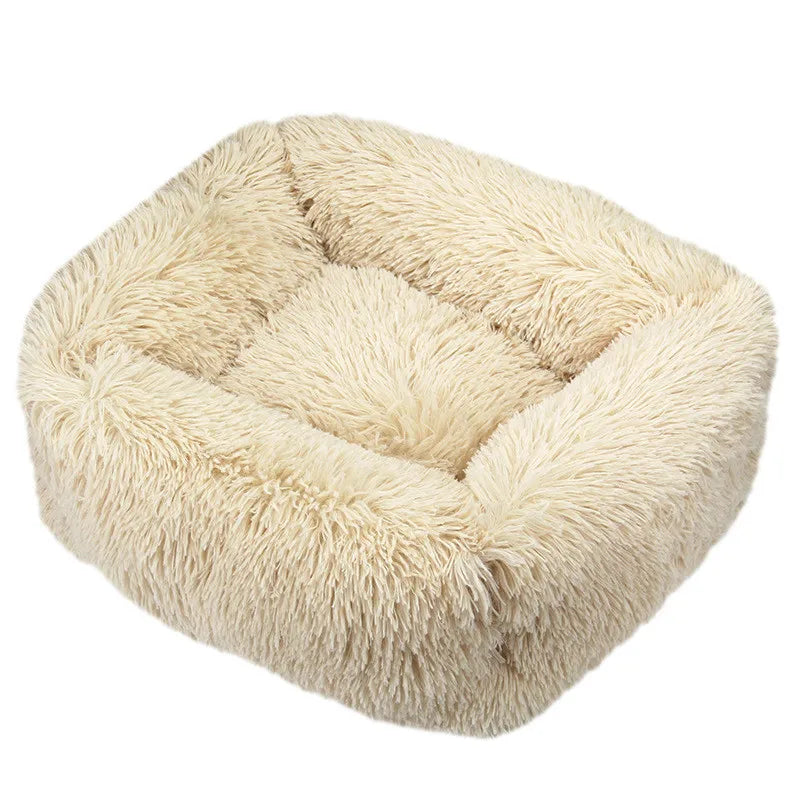 Lit carré en peluche de luxe pour chien