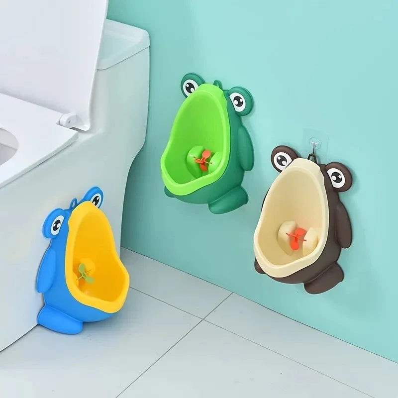 Cute Frog Potty Training Urinal for Boys with Aiming Target